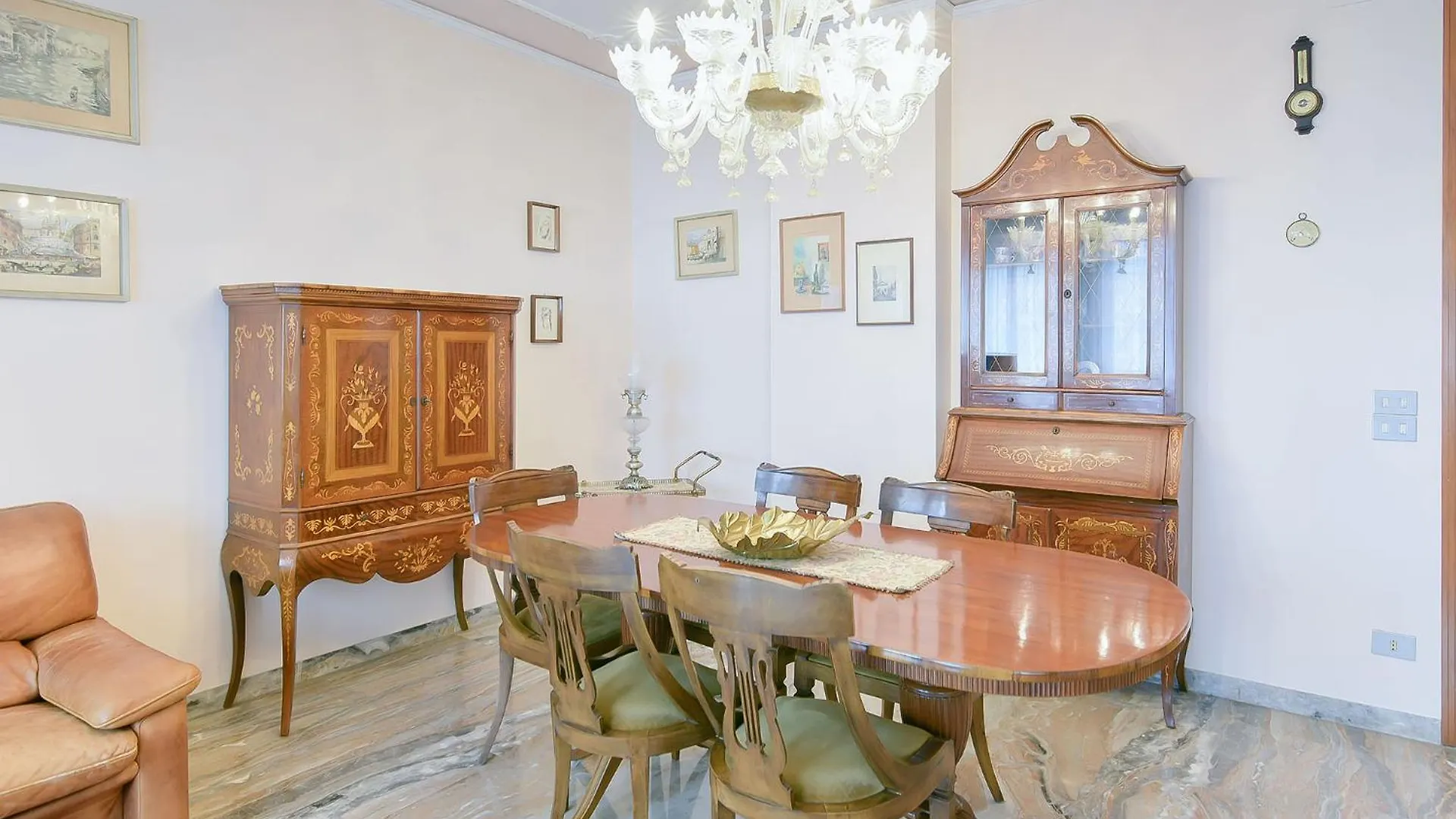 Queen Home Gabrielle location