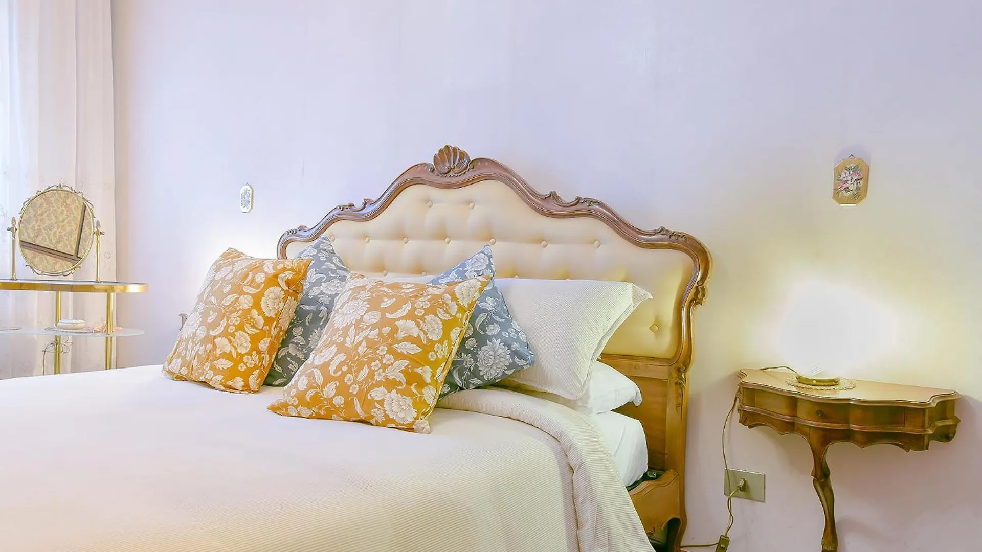 Queen Home Gabrielle Venezia 0*,